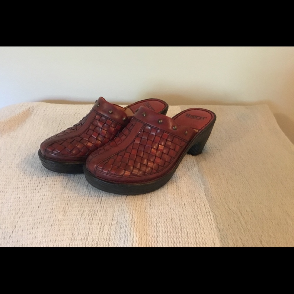 Born Clogs